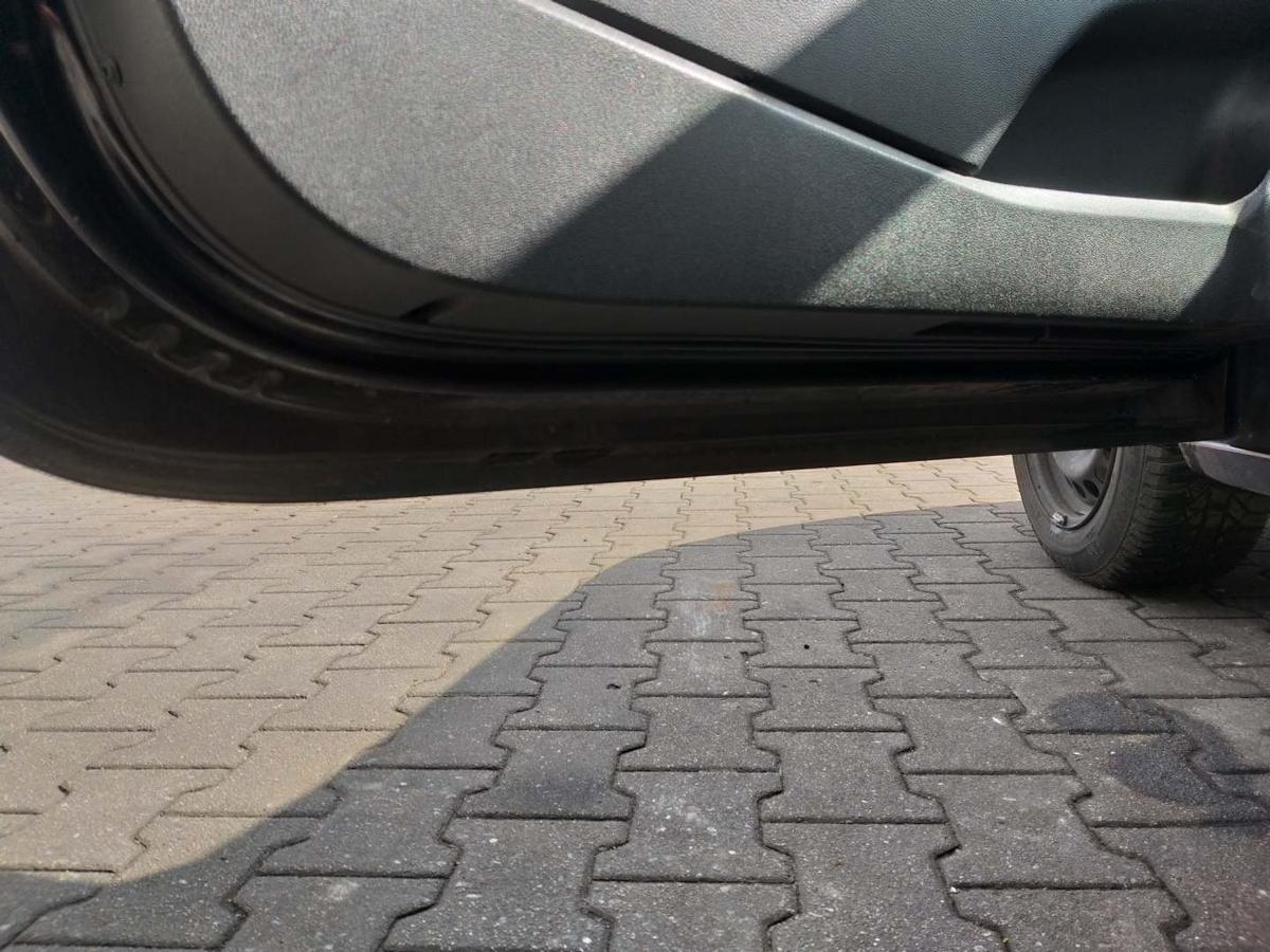 Opel Astra H GTC original Tür vorn links Z20R Saphirschwarz Rohbau Bj.2006